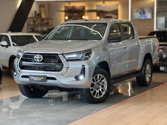 TOYOTA HILUX 2.8 STD 4X4 CD 16V DIESEL 4P MANUAL TOYOTA HILUX 2.8 STD 4X4 CD 16V DIESEL 4P MANUAL